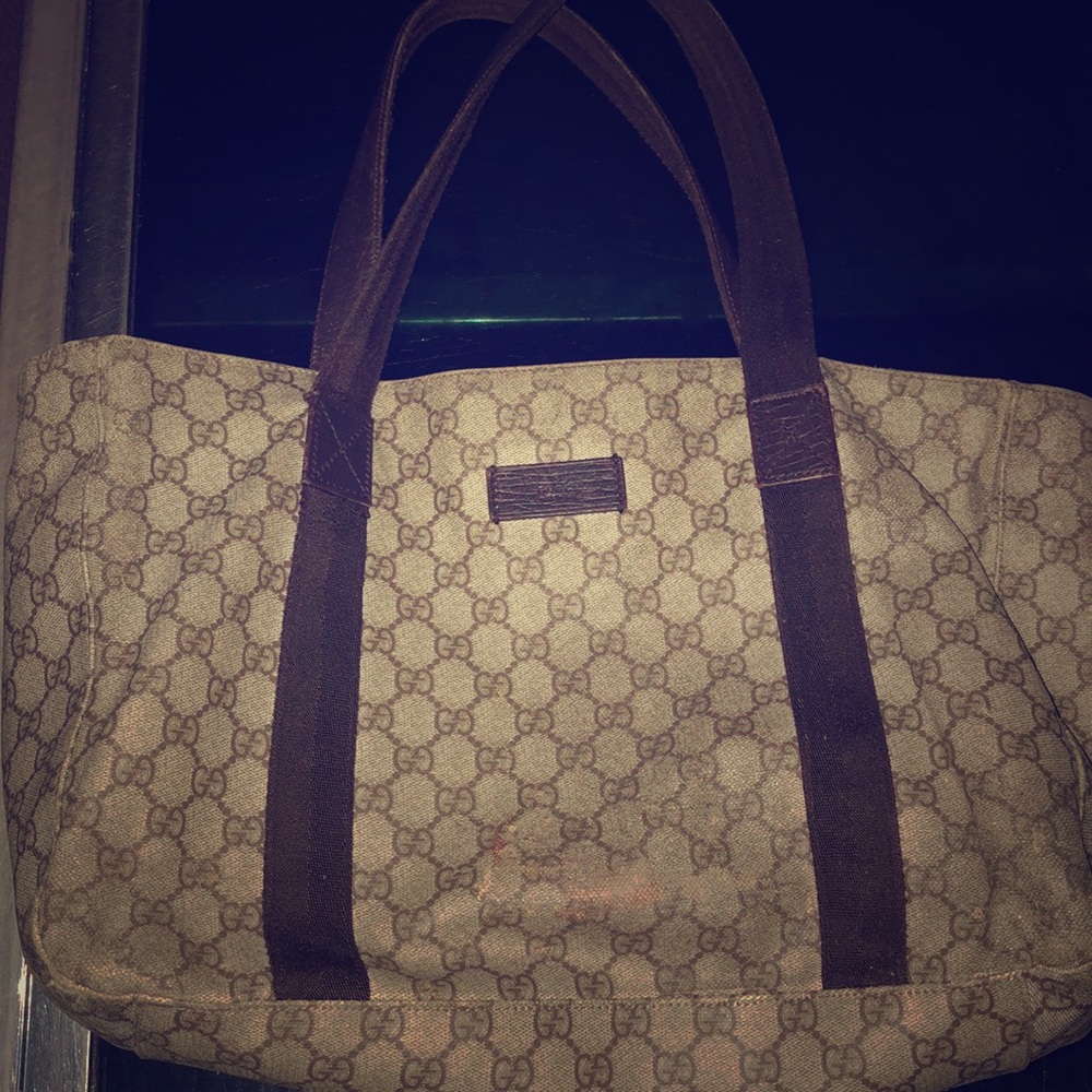 Used Authentic Gucci bag take as is ✅